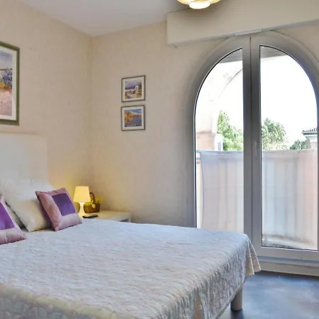 Vallon Apartment